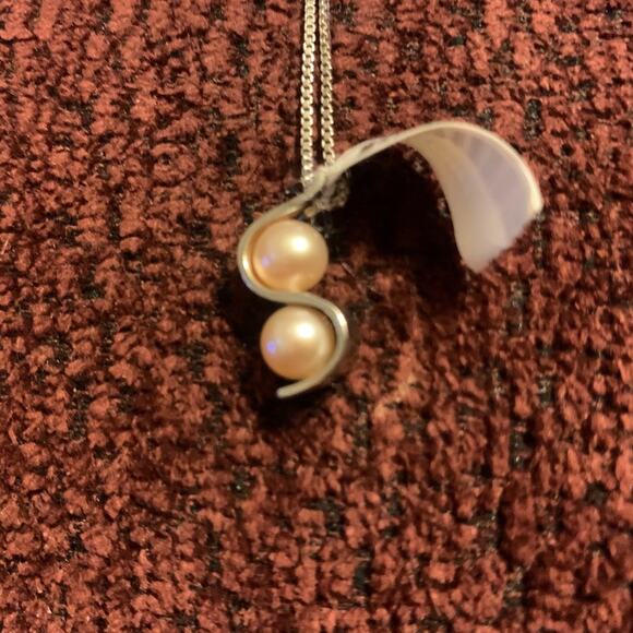 Pink freshwater pearl necklace, 16” SS chain - Picture 3 of 3